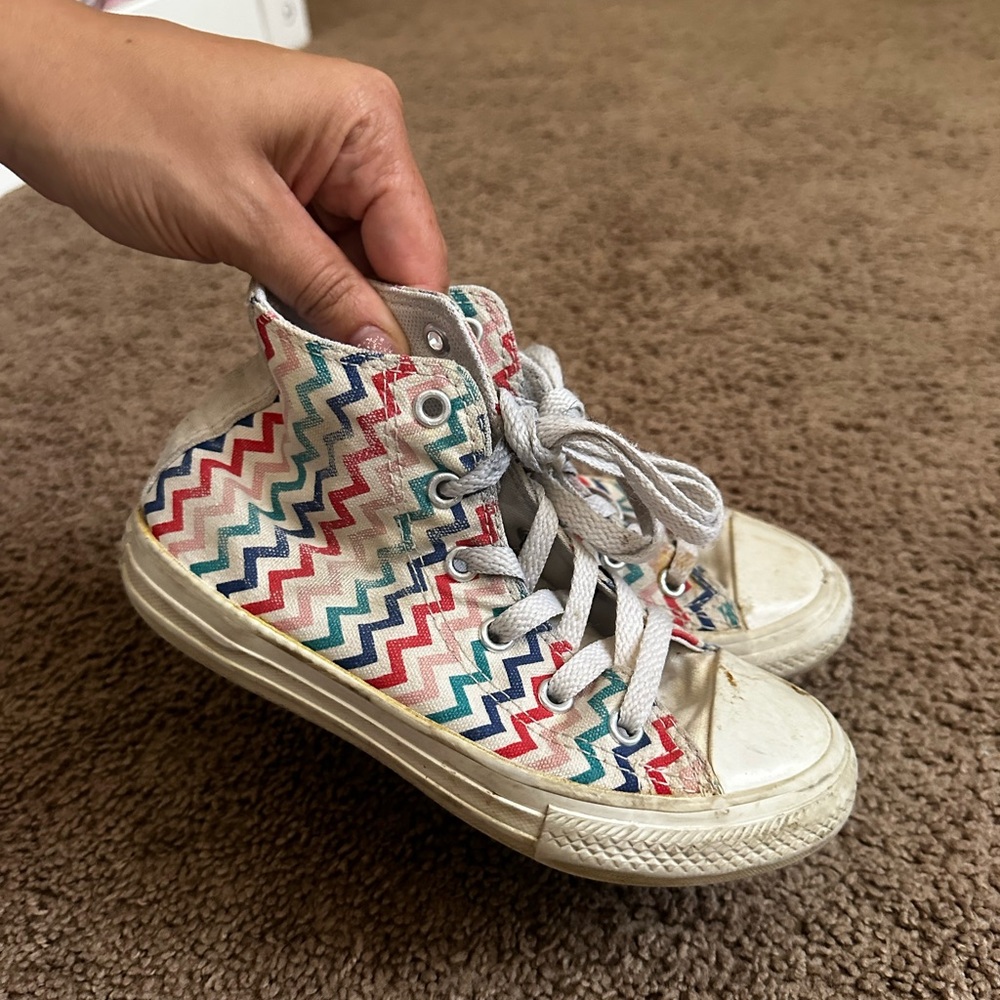 Colorful Zigzag Kids High-Top Sneakers